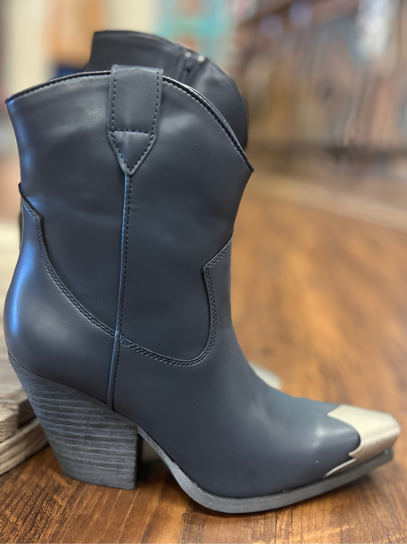 The BB Boots | gussieduponline