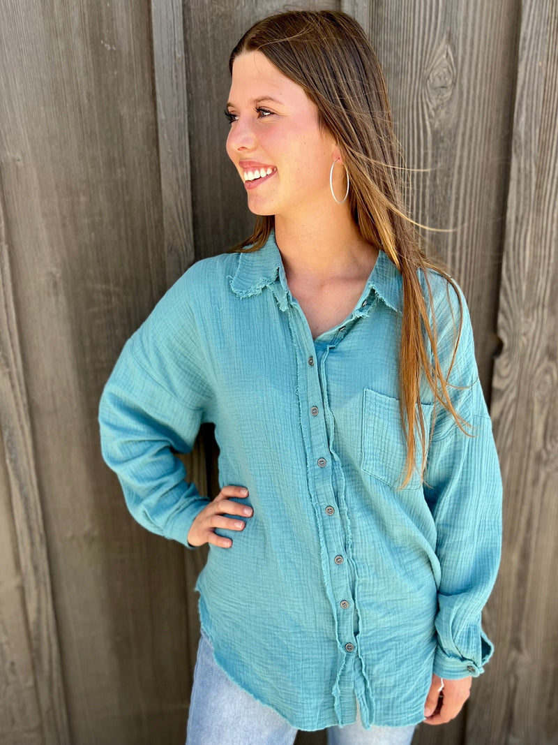 In Her Teal Gaze Top | gussieduponline