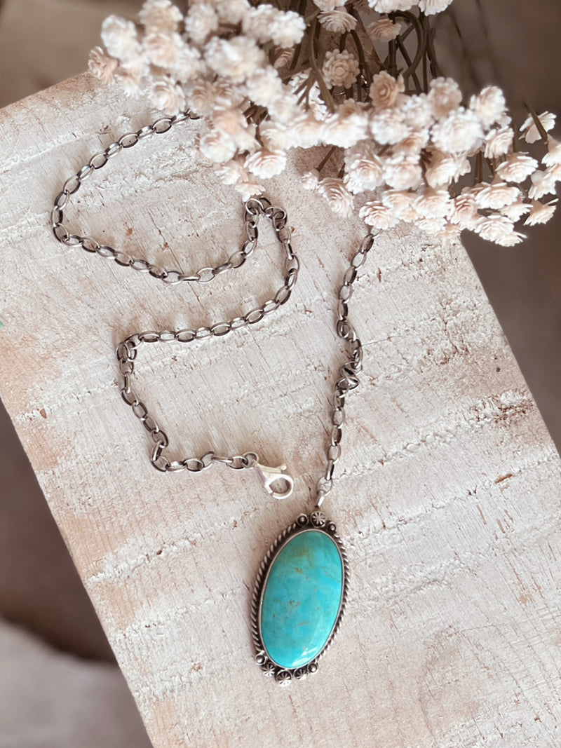 Toggle With Me Turquoise Necklace | gussieduponline