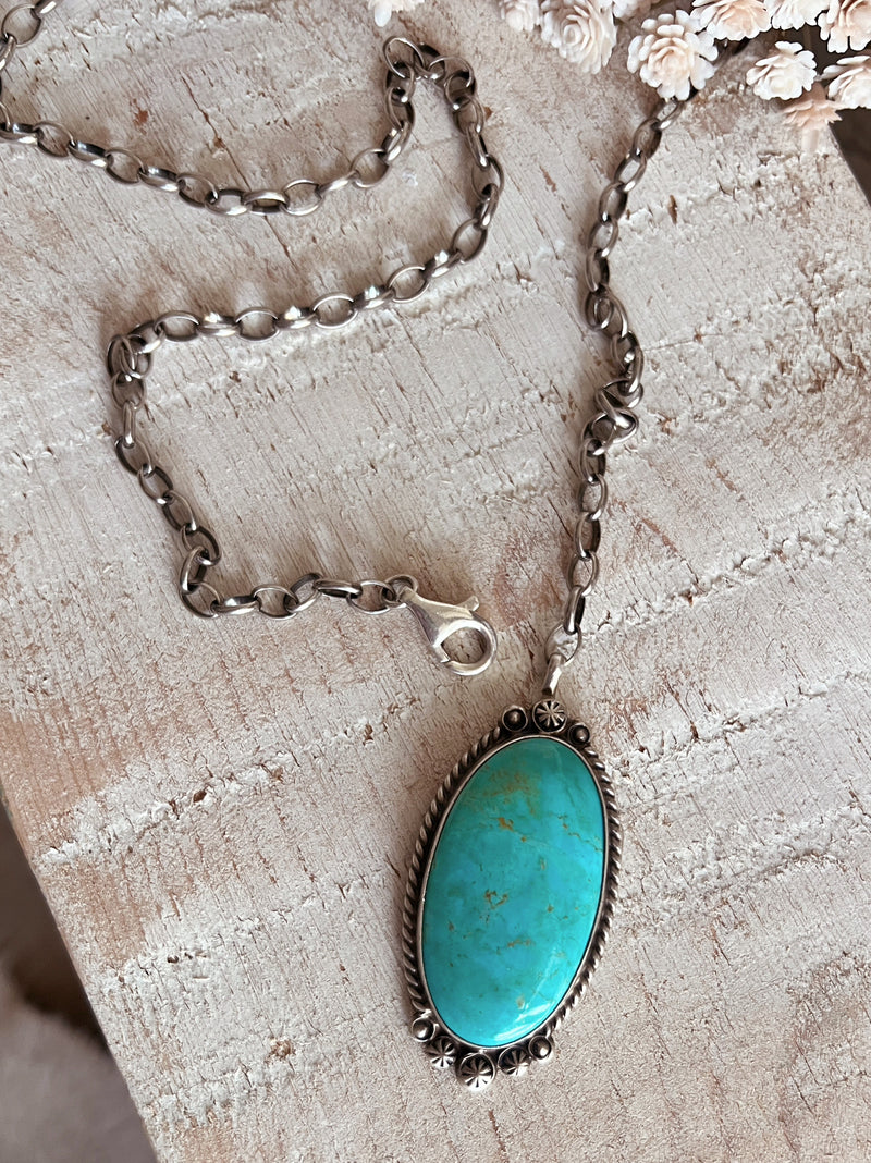 Toggle With Me Turquoise Necklace | gussieduponline