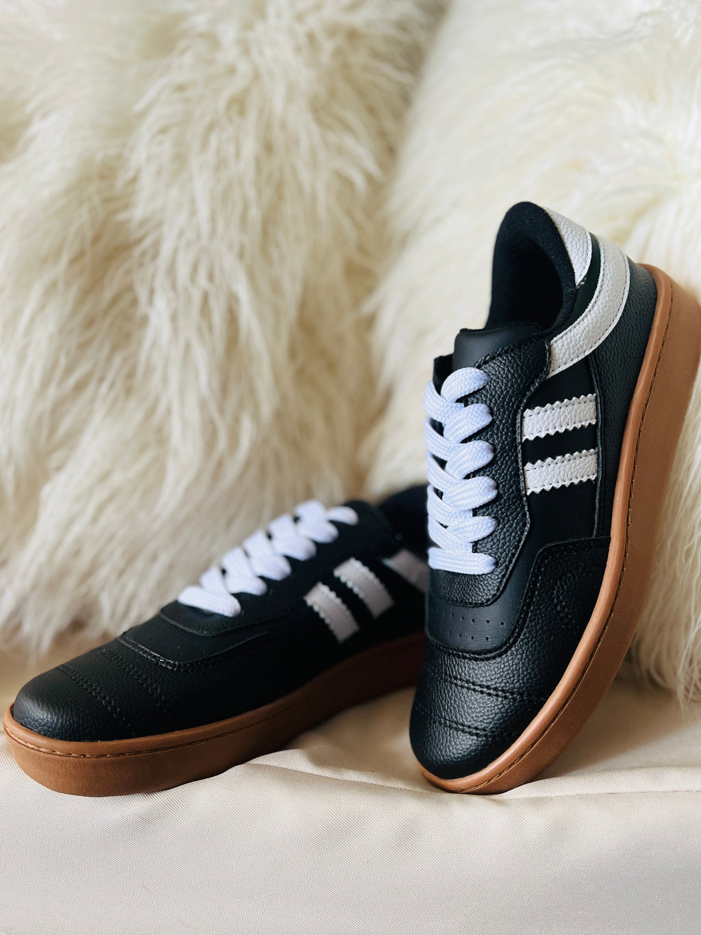 Maker's Shoes I Gussieduponline sneakers. tennis shoes. super comfortable. white. black. striped. athletic shoe. Women's Boutique. Women Owned Boutique. Small Business.