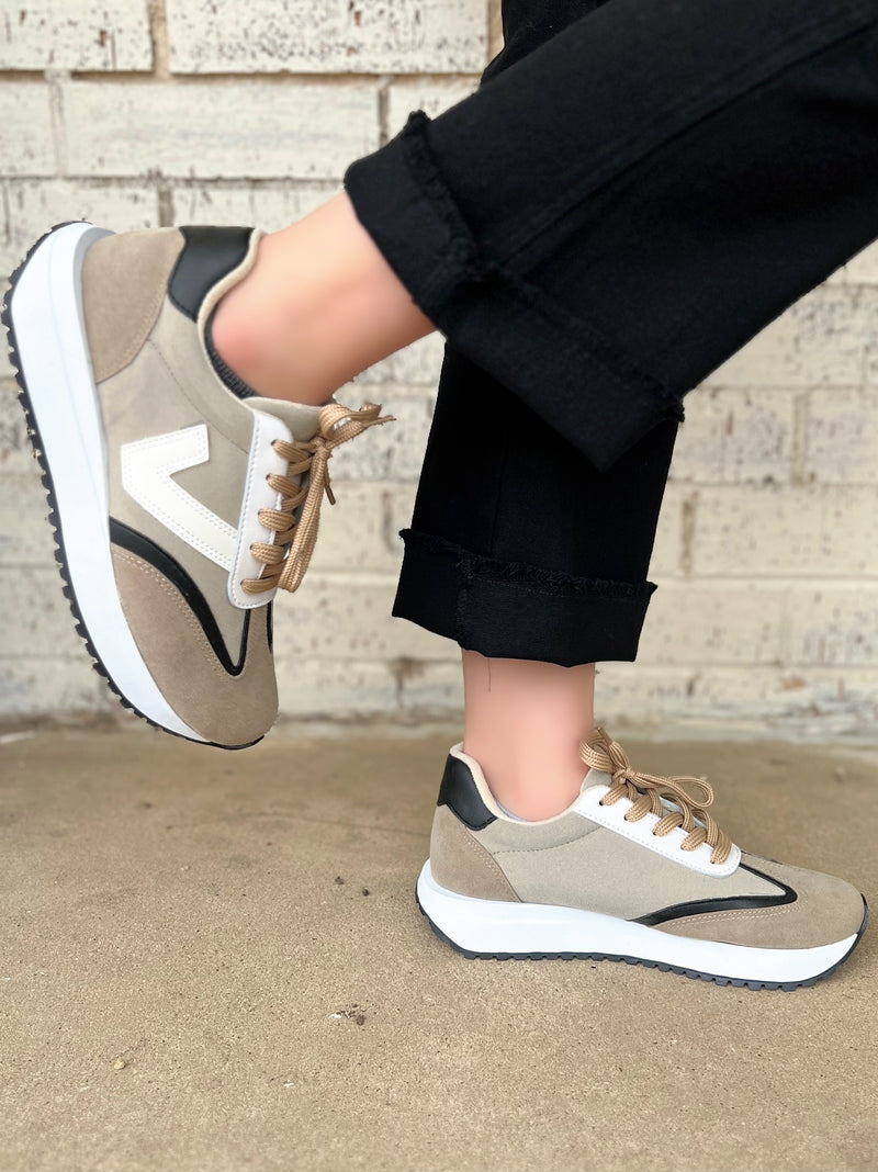 She's An Ace Sneakers | gussieduponline